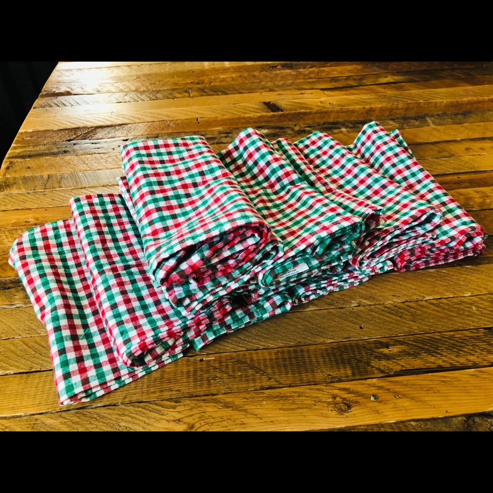 Green and red plaid dinner napkins